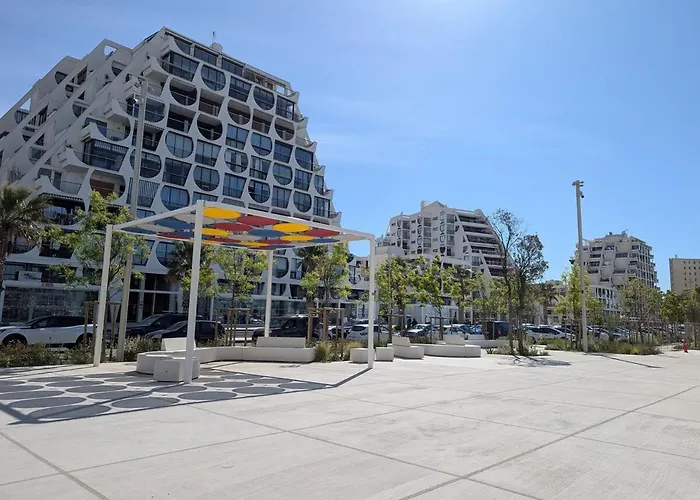 Centre Ville, Vue Port, Avec Parking Privé *